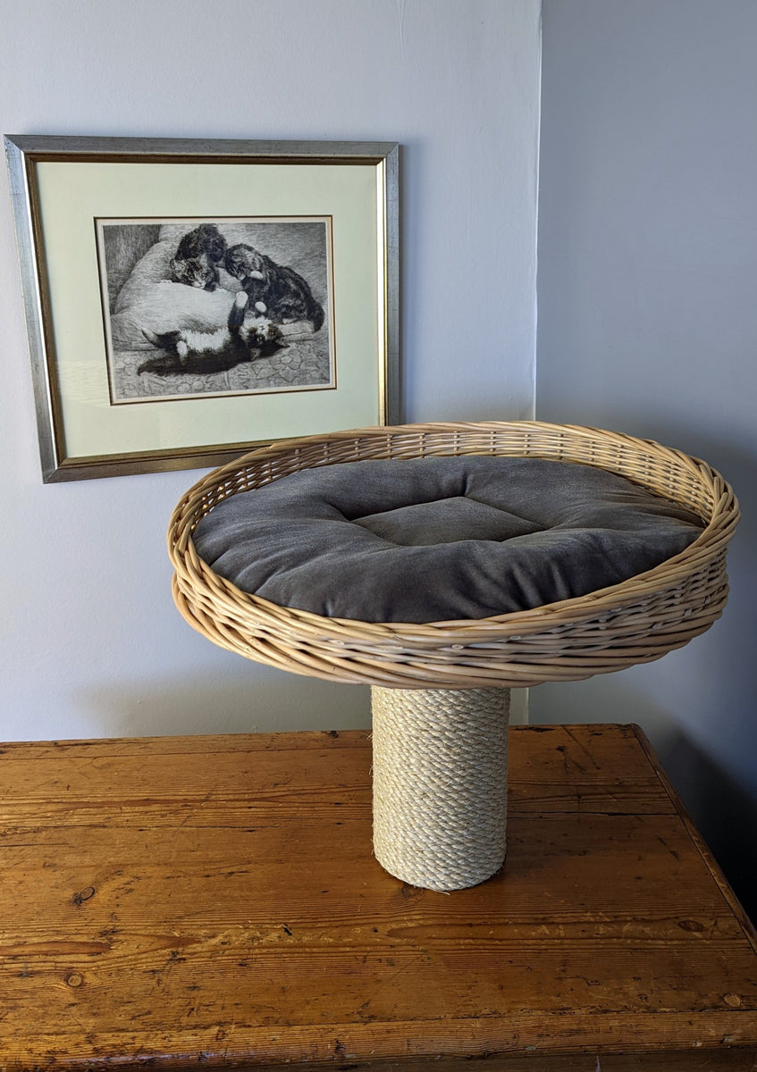 Round Tapered Cat Basket Luxurious wicker cat bed TT Luxury Cat Towers